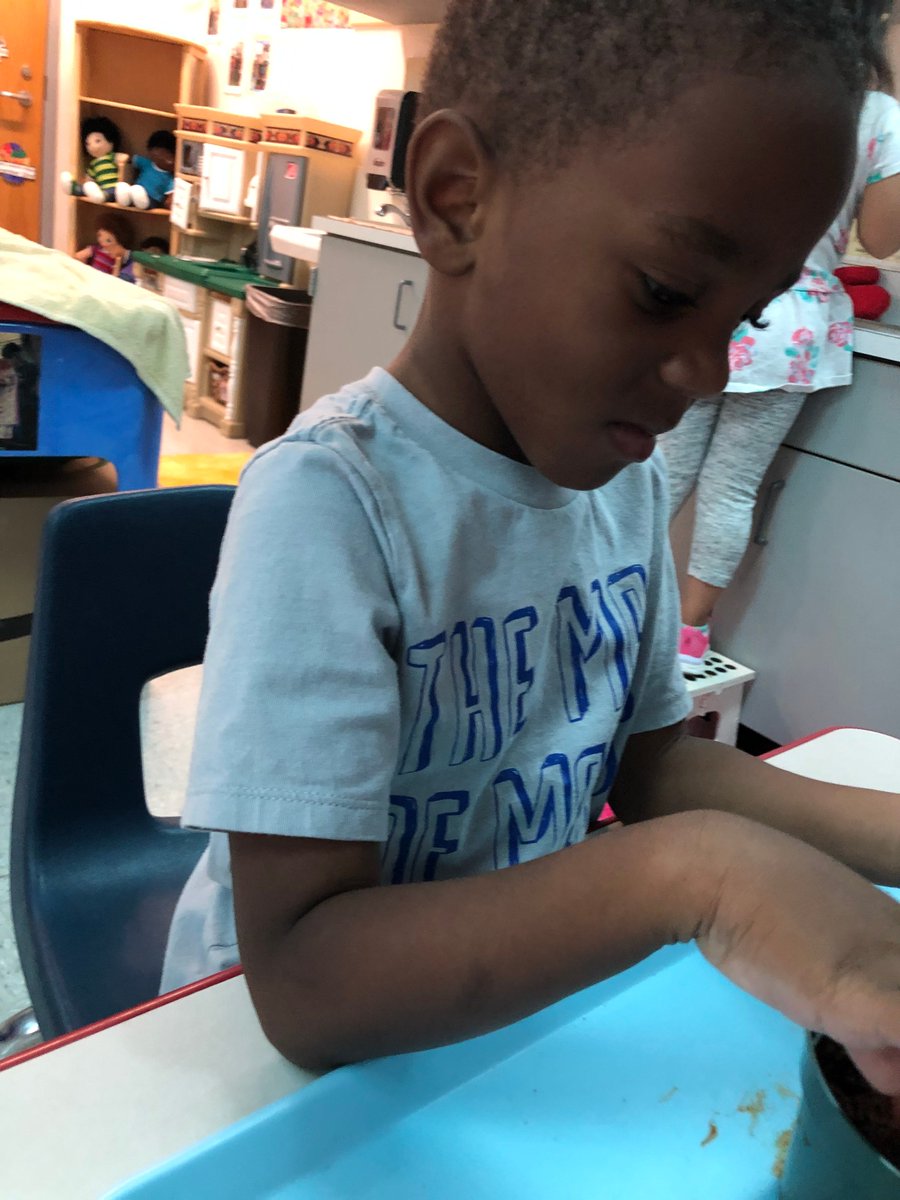 NGE_AplusSchool's tweet photo. Pre K tried their hand at planting seeds during their Science lesson. They will be recording their findings!

@ABSSWeb 
#PreKRocks #GradeLevelOftheWeek #Science https://t.co/U9qzyVntkZ