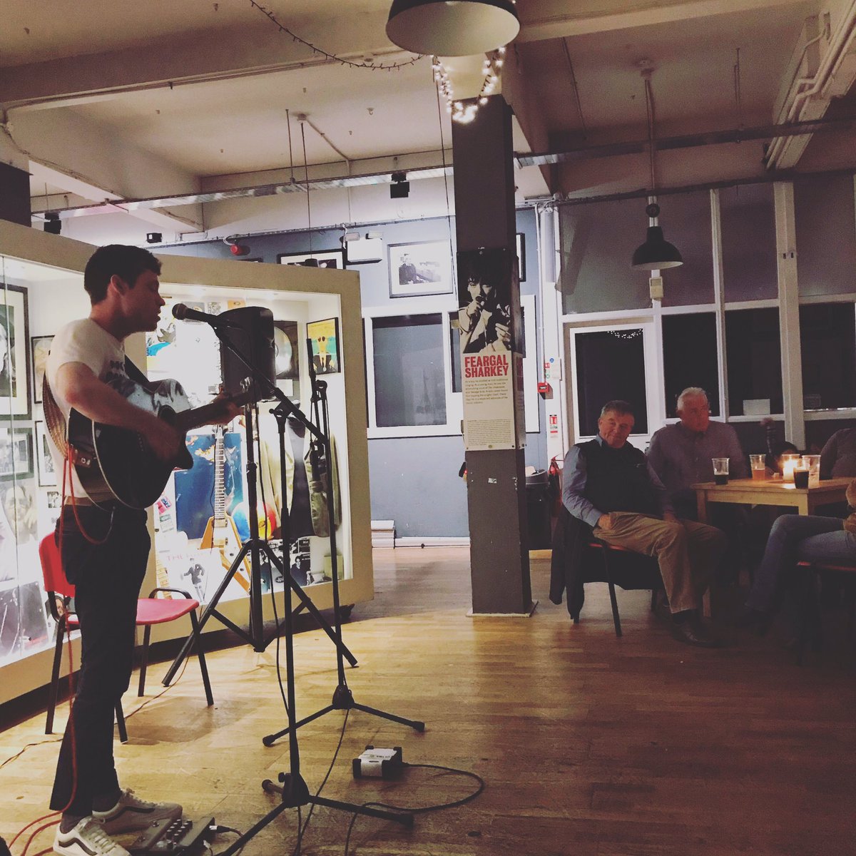 2020belfast's tweet photo. Oisín Ó Scolaí is up next and sounding sweet. 
.
.
.
.
#music #musician #musicians #songwriter #songwriters #singersongwriter #singersongwriters #gig #gigs #gigging #livemusic #independentartist #independentartists #independentmusic #independentmusician #independentmusicians https://t.co/Mg9XYXacsW