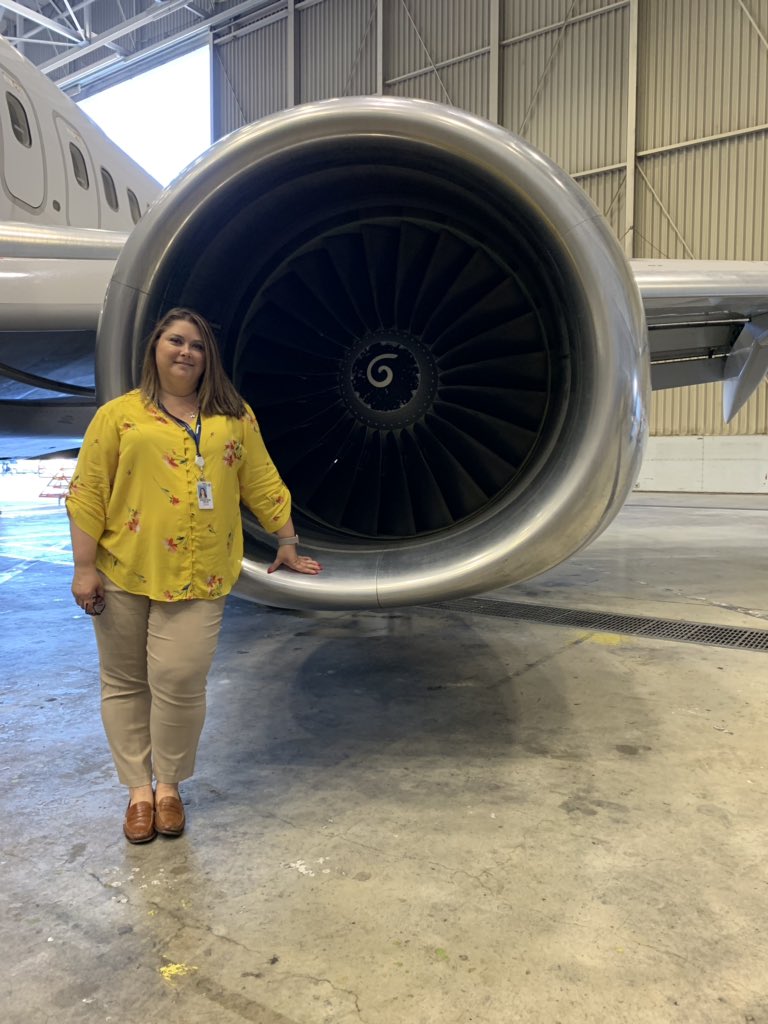 KKira312's tweet photo. I not only got my engine pic, I got 2 engine pics!  #unitedairlines #beingunited @weareunited #myunitedjourney #unitedtechops #techopsrocks👍 #sfo #basemaintenance #smb #CFM56-7B #airplane #lovemyjob https://t.co/0DvnKKQdJb