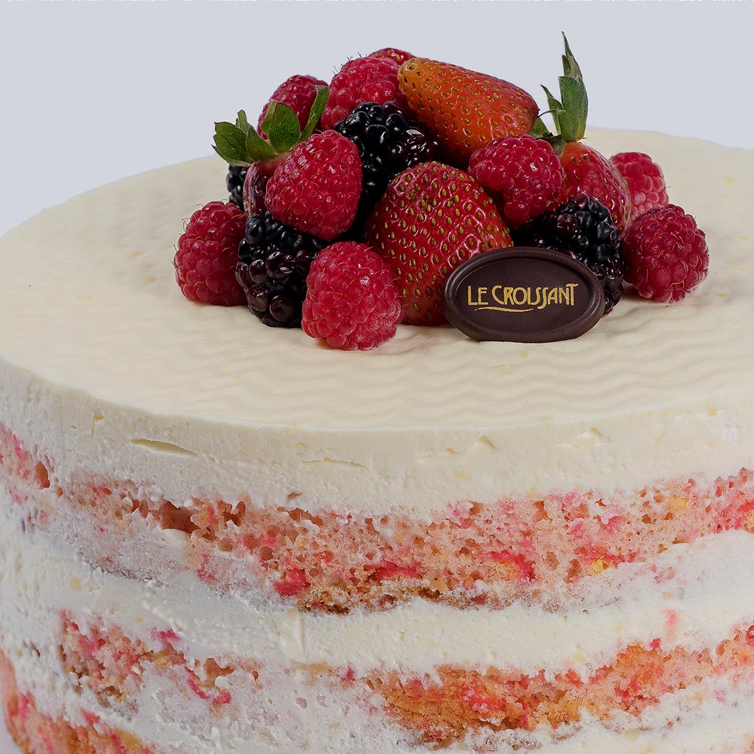 LeCroissantSV's tweet photo. Fraise nu, un pastel fuera de lo común, ¡pruébalo! #ViveLaFrance https://t.co/EXe4sAdsyJ