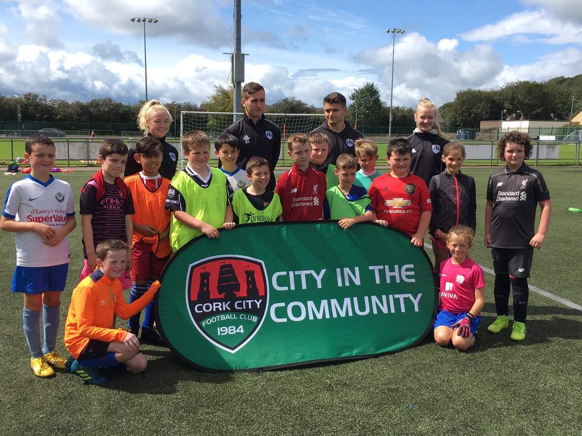 CCFC_Community's tweet photo. Senior players @daireoconnor &amp; @Piercep98 joined our coaching team at today’s camp at @BlarneyUnited. Local boy @Conor_McCarthy2 also dropped by to meet the kids after lunch. We’re looking forward to another great day tomorrow #CCFC84 https://t.co/wFLEG48JKO