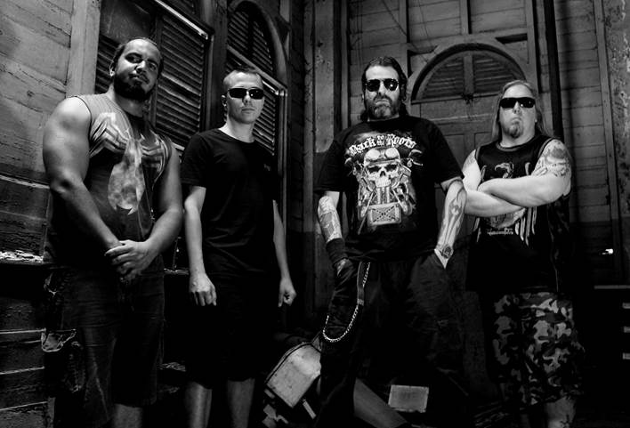 Profetika: single “Mercenário” é lançado em todas as plataformas pelo selo digital da Roadie Metal
Monstractor: escute o single “Lyncathrone” liberado na íntegra no YouTube da banda
Rock Meeting: entrevista Warlord UK
arisemetalblogzine.blogspot.com/2019/08/notici…