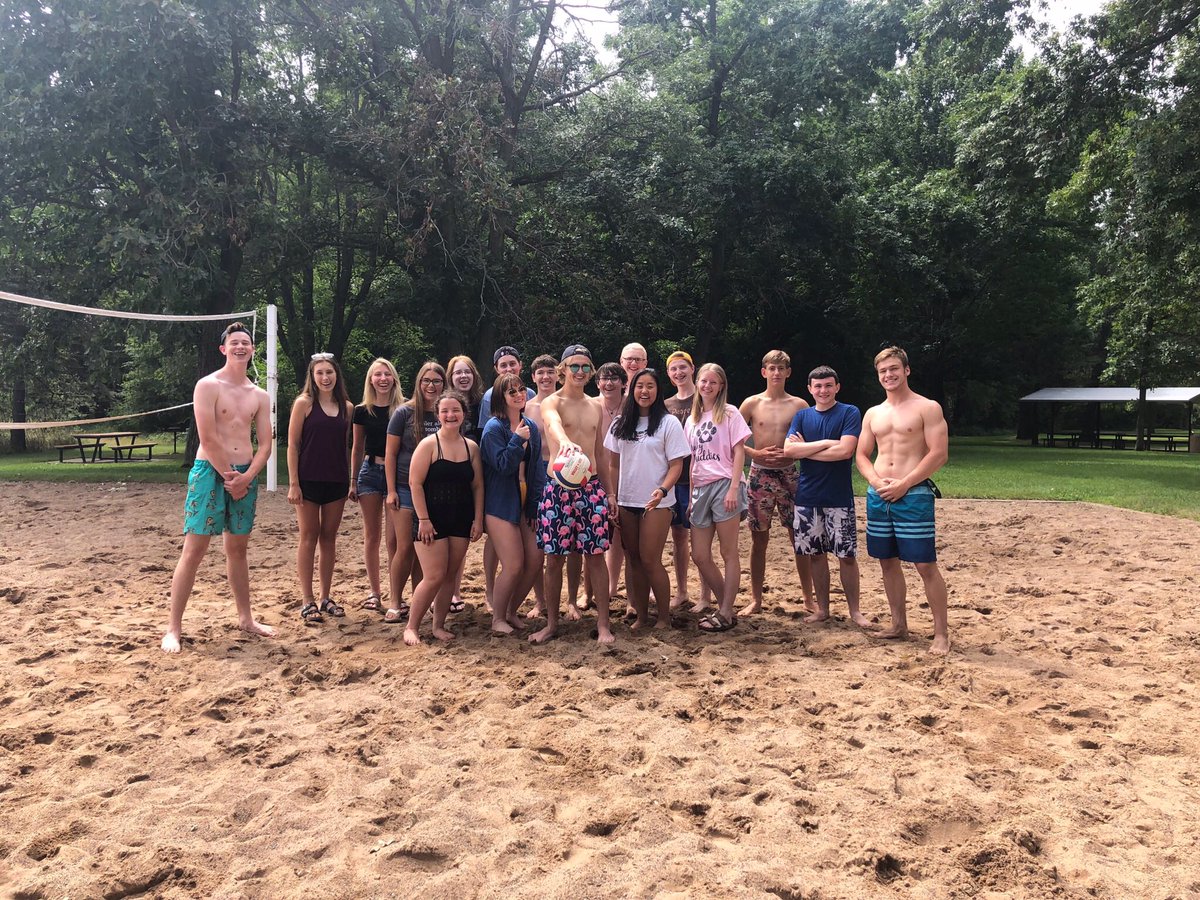 Epic Beach Day 2k19! Thanks to the folks for coming 😎