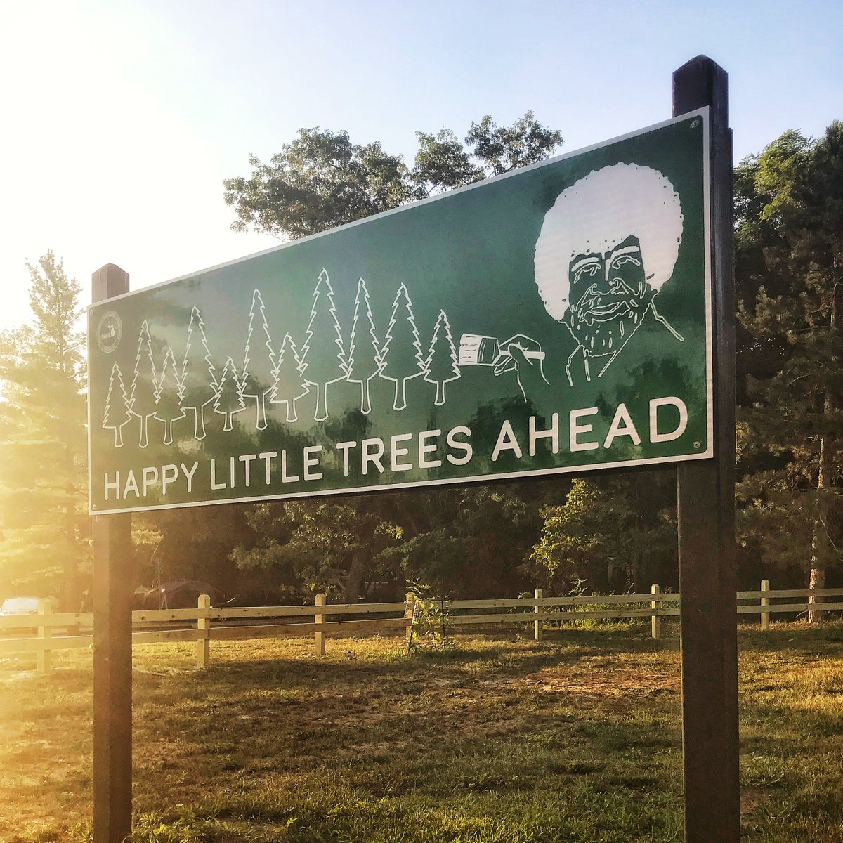 MiPeninsulas's tweet photo. Keep an eye out for these quite literal signs of positive growth for our state, located in parks that have worked with The Bob Ross “Happy Little Trees” program! #mistateparks #mipeninsulas #michigandnr #puremichigan #bobross #thejoyofpainting #happyplanting #happytrees https://t.co/V8tqkoGXZq