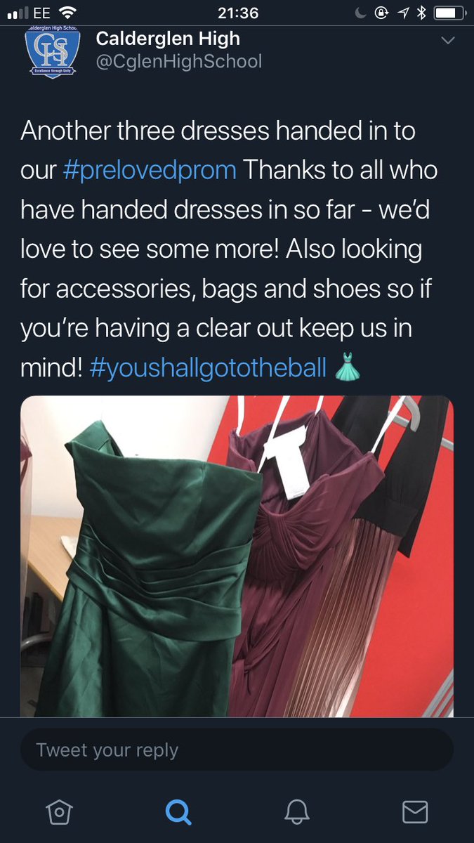 katedockrellx's tweet photo. my maw works in a school n has started a pre loved collection for people to donate old dresses/suites for people who are less fortunate n canβt afford a fancy outfit for proms etc!! She has watched a lot of ppl struggle so if anyone has anything they could donate plz DM n RT!!! https://t.co/A72PxtdT5g