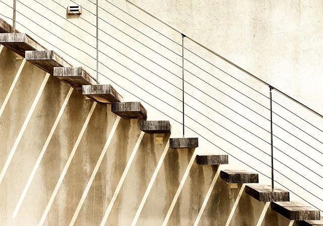 SteveCarss's tweet photo. Playing with light, lines &amp; shadows.. https://t.co/V4i5YUdiaN https://t.co/lqjEj3CRsD