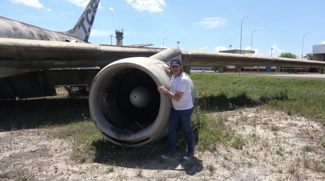 BringOurBirds's tweet photo. Paul Brennan in front of NZC in Manaus, Brasil #bringourbirdshome #newzealand #nz #kiwi #aviation 🇳🇿✈️😃 https://t.co/grQsPh8J5R