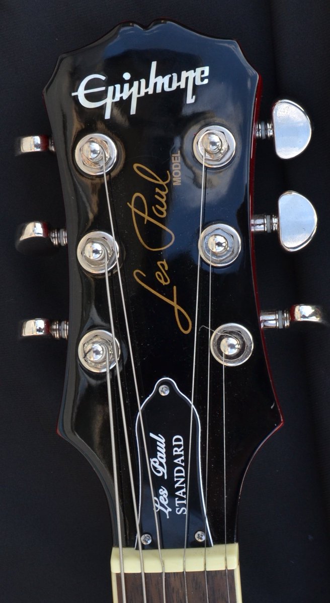 tonetweeter's tweet photo. Epiphone Les Paul Electric Guitar - Great looking and sounding Les Paul without breaking the bank . Few marks but nothing major - £225 #lespaul #epiphone https://t.co/Gwd4aLZq72