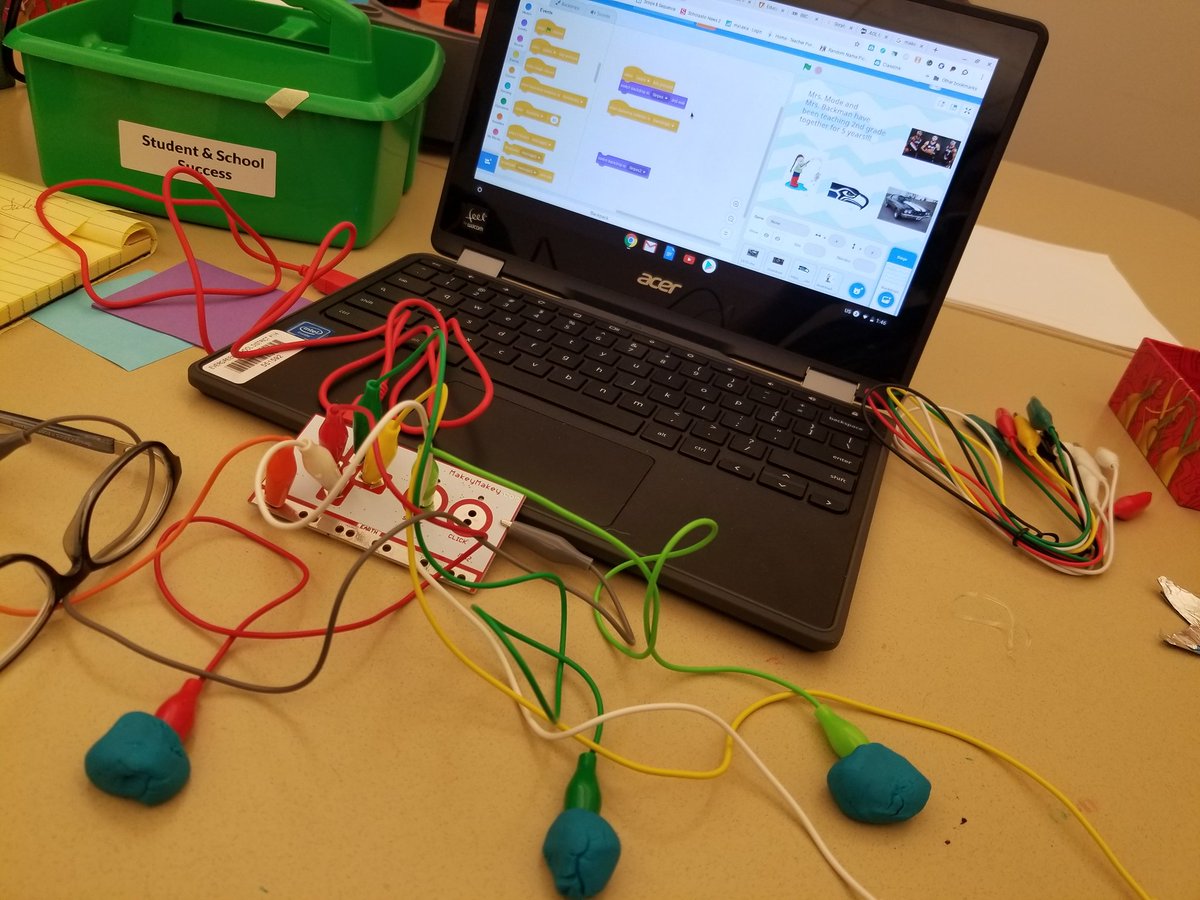 jjbackman's tweet photo. #csesd112  Makey Makey - so fun but need more practice! https://t.co/BJJC8XBYqf