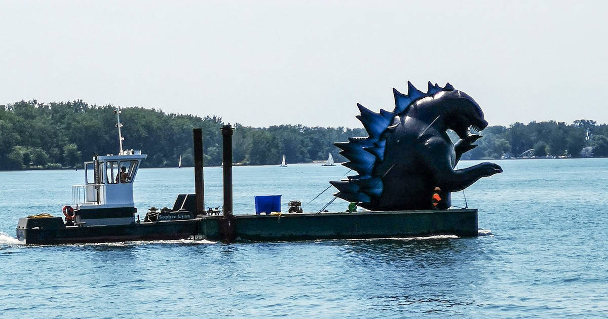 blogTO's tweet photo. Godzilla spotted at the #Toronto waterfront https://t.co/2rguRyJRju https://t.co/mvGzbn3EG2