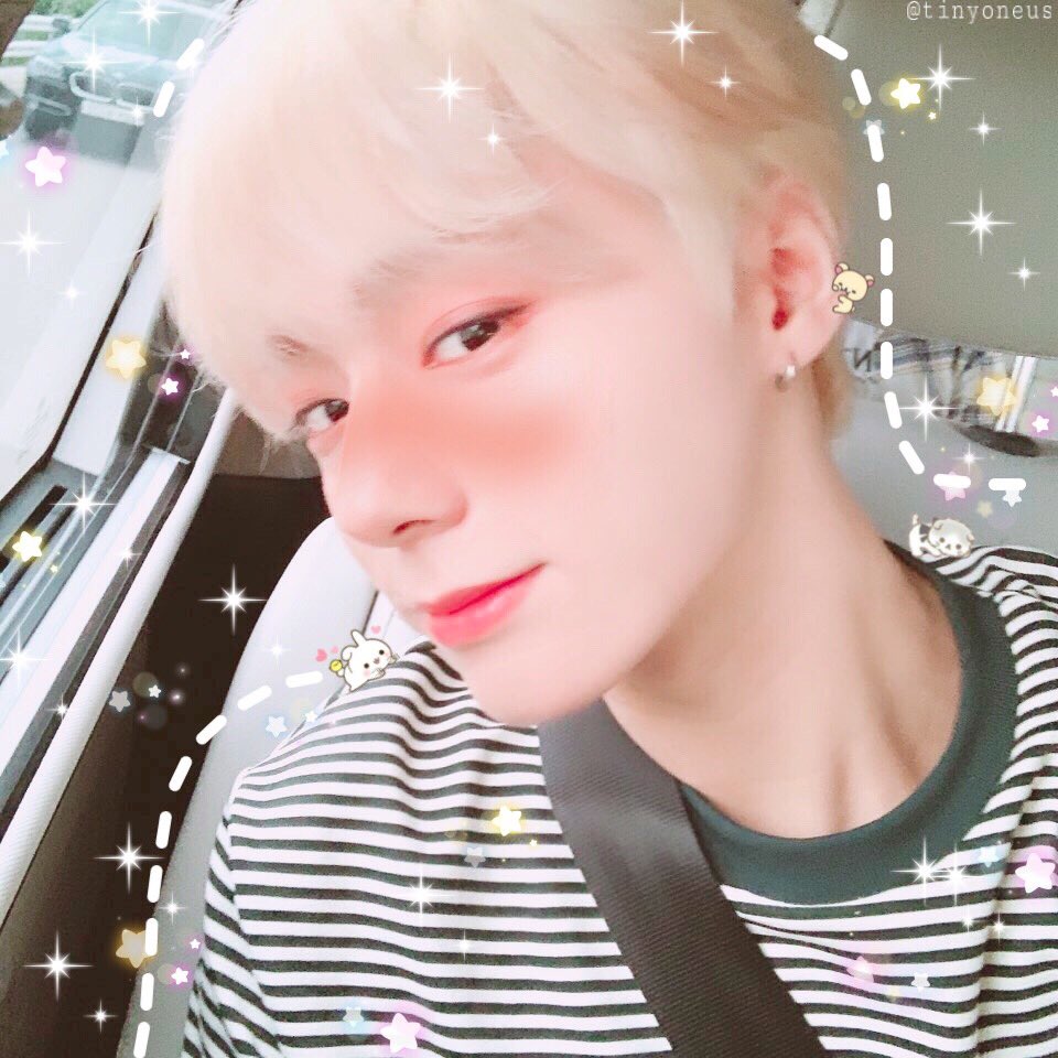 tinyoneus's tweet photo. 🌙💛-  #ONEUS #원어스  #HWANWOONG  #환웅

𝐈 𝐫𝐞𝐚𝐥𝐥𝐲 𝐥𝐢𝐤𝐞 𝐭𝐡𝐢𝐬 𝐨𝐧𝐞 ☺️ https://t.co/f7WYQfJEc1