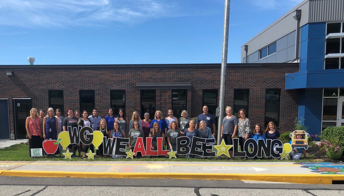 wgexplorers's tweet photo. WG: Where we ALL BEE-long! #FirstDayofSchool #BeeWG #WGexplorers - @olatheschools https://t.co/tF2UmRDLmj
