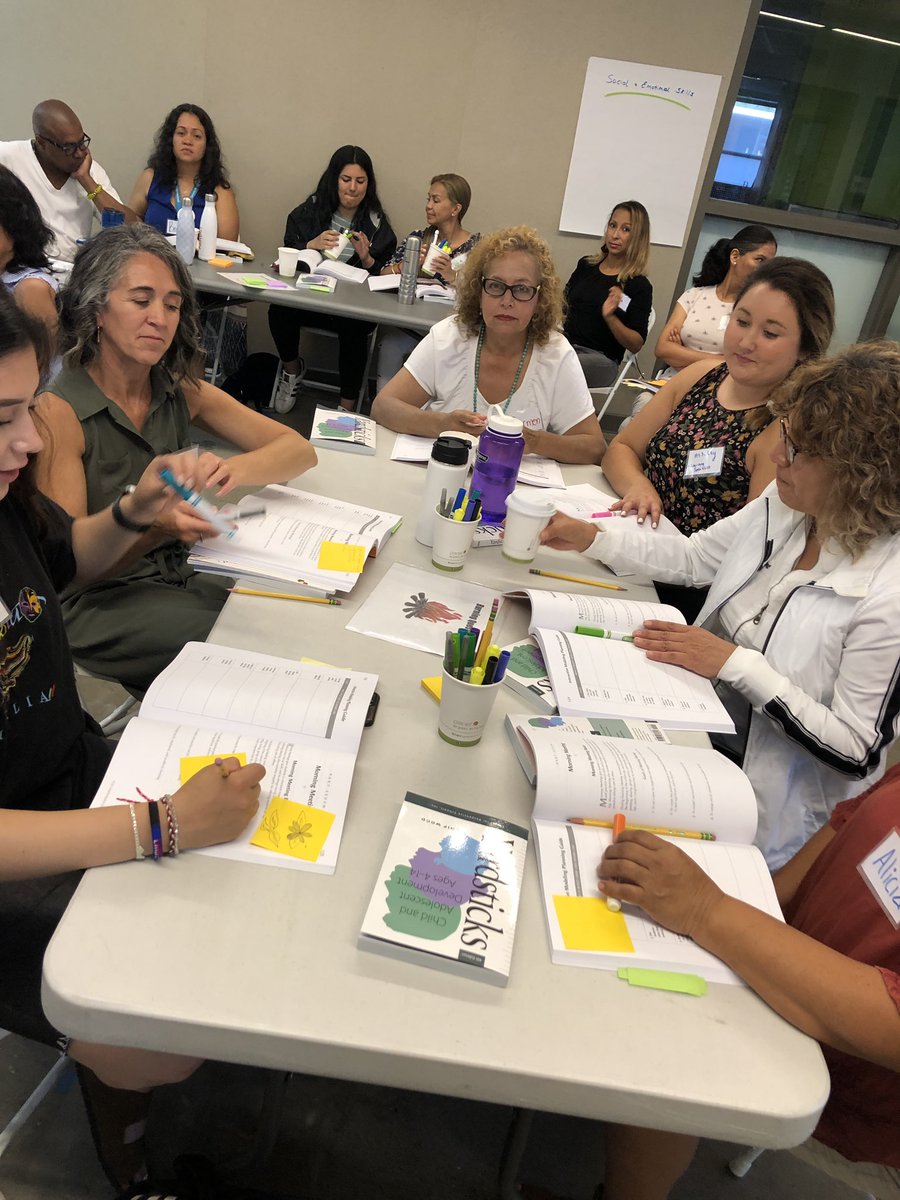 paoven23's tweet photo. Thrilled to have all @ebinternacional faculty and staff back on campus! Weโre starting the year with a 4-day training for all faculty on @responsiveclass to support students develop social and emotional competencies. #ebischool #SEL #SELed https://t.co/vfZZLmR8Eb