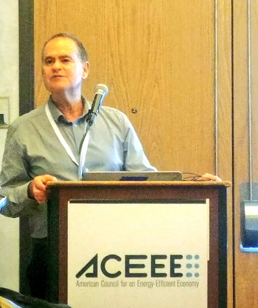 ACEEEdc's tweet photo. #Heatpump #energyefficiency comes with many benefits in the #industrial sector including reducing costs and carbon #emissions. Combined heat and cooling depending on the setup is ideal. #SummerStudy19 https://t.co/rC4bDUkw8Y