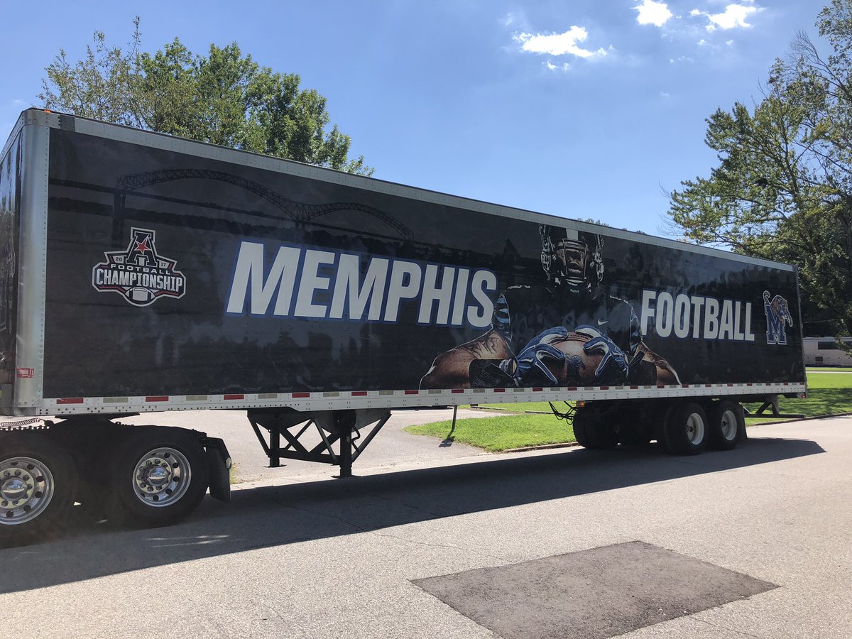 MemphisFB's tweet photo. Memphis β‘οΈ Jackson β
#GoTigersGo https://t.co/uSmJlgxFpx