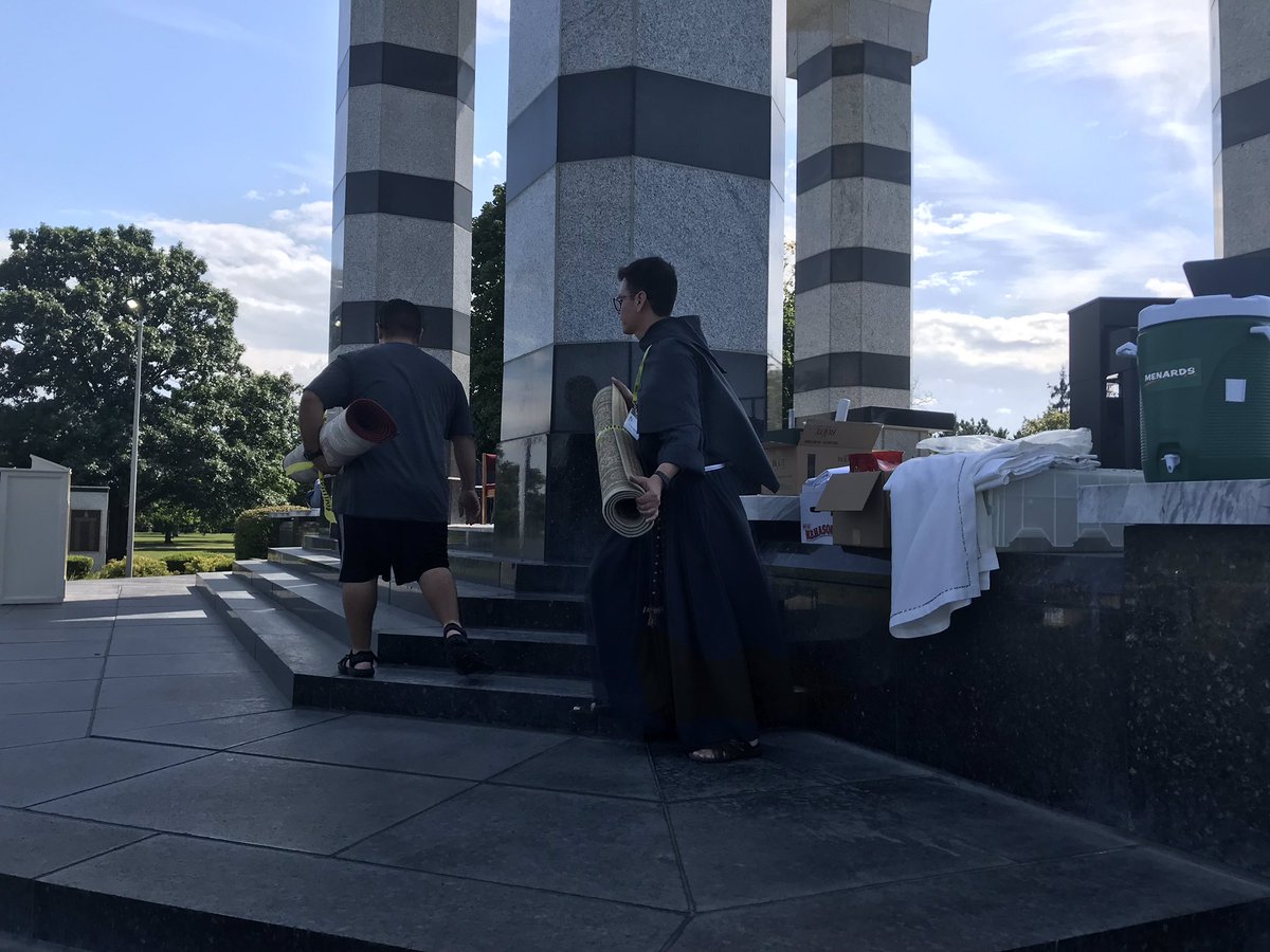 OLCprov's tweet photo. Friars Alberto and Cristian setting up the Shrine Park Altar - The Procession begins at 9pm tonight at the Basilica and National Shrine of Our Lady of Consolation in Carey, Ohio #olcprov #ofmconv #olcshrine #shrinepark https://t.co/XmeNhA9aSn