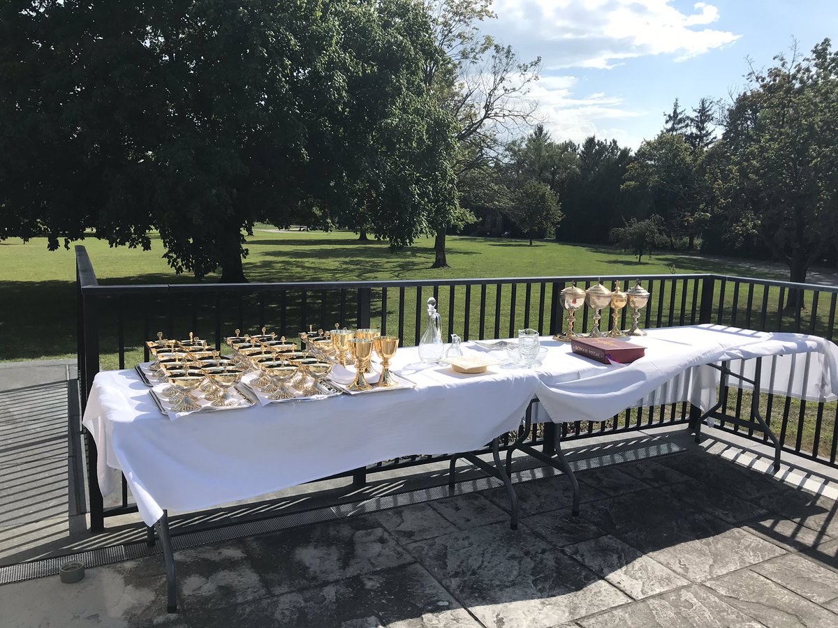 OLCprov's tweet photo. Friars Alberto and Cristian setting up the Shrine Park Altar - The Procession begins at 9pm tonight at the Basilica and National Shrine of Our Lady of Consolation in Carey, Ohio #olcprov #ofmconv #olcshrine #shrinepark https://t.co/XmeNhA9aSn