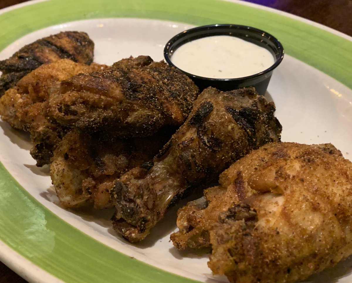 ThatchFairfield's tweet photo. Calling all wing-aholics!   Weve got grilled wings on our specials this week with a delicious dry rub &amp; a side of ranch.  #getthatchd #thatchislife #wingsarelife https://t.co/53YVROnwu8