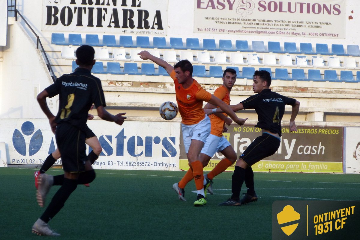 📷 #Galeria | Ontinyent 1931 CF 2 - UD Carcaixent 3 (Partit amistós)
➡️ ontinyent1931cf.com/index.php/comp…