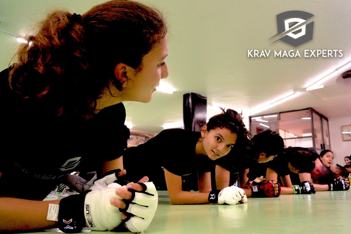 kmexpertsmx's tweet photo. ¡Sonríe! Es muy seguro que te toque hacer plancha. ¿Estás listo 🥊 o pasas 😅?
#kravmaga #kravmagaexperts #abs #mexicocity #cdmx #coyoacan #entrenamiento #picoftheday #pic https://t.co/9yvpzWgraW
