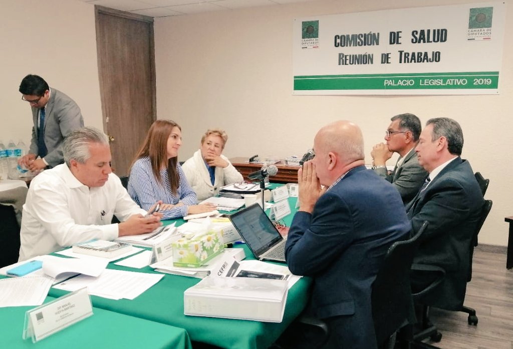 MaiellaGomezMG's tweet photo. Con los integrantes de la Comisión de Salud de @Mx_Diputados en la mesa de trabajo para analizar las propuestas derivadas de las Audiencias Públicas para la Creación del INSABI.

#LaSaludEsPrimero 
#LeyGeneralDeSalud https://t.co/kp7Okm84NN