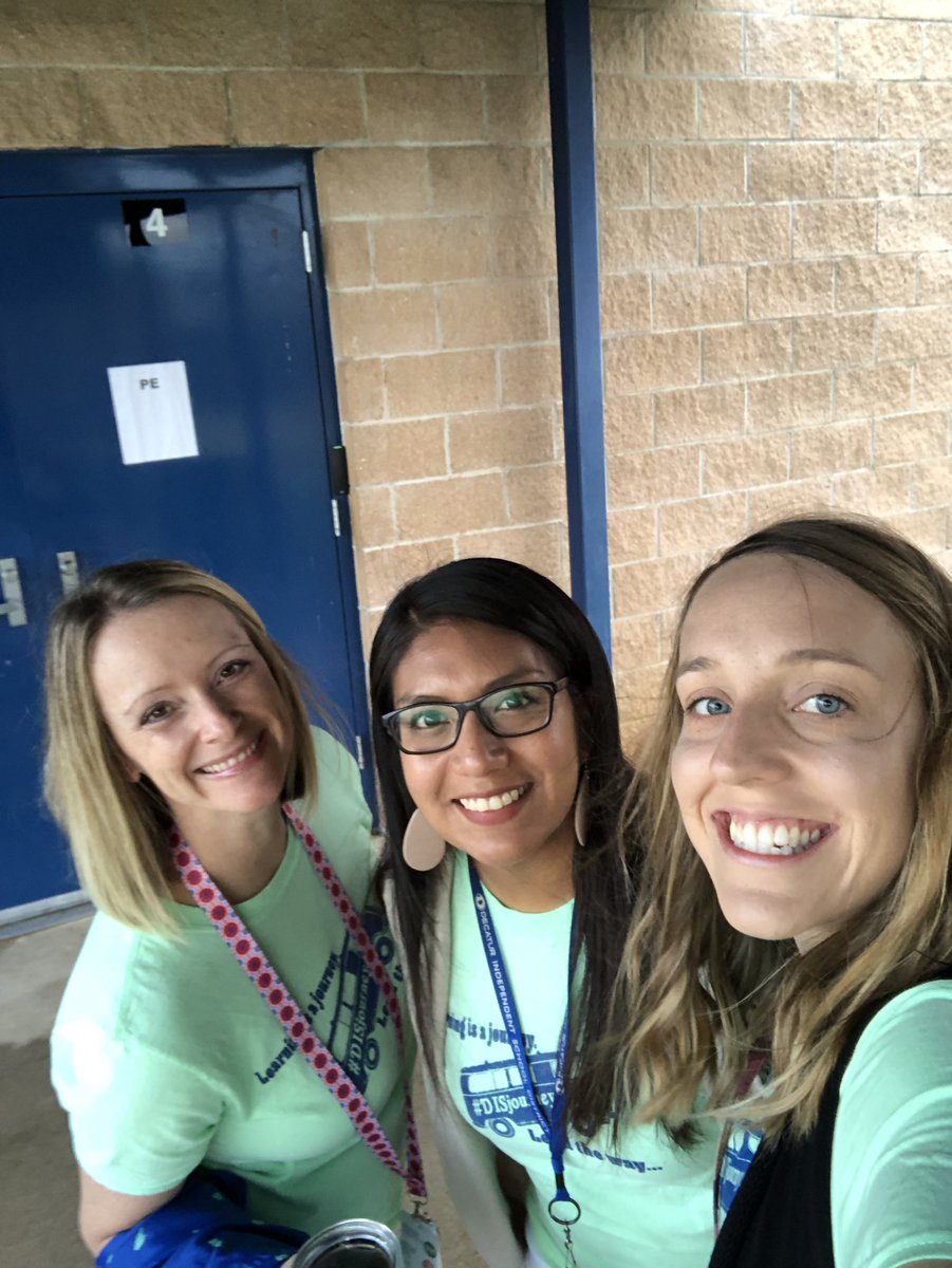 reynarithmetic's tweet image. First day of school wearing our DIS shirts! #DISjourney