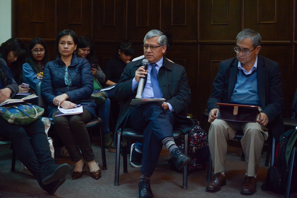UNFPABolivia's tweet photo. .@CIESBolivia el centro de excelencia capacita a 200 colegios públicos en el país bajo la visión de respeto a los #DDHH #Interseccionalidad y la #Internculturalidad en multinivel por la #IgualdaddeGénero cc: @CanadaenBolivia @Plan_Bolivia @WD2019 #ElPoderDeDecidir @minedubol https://t.co/dnu9QD7fKF