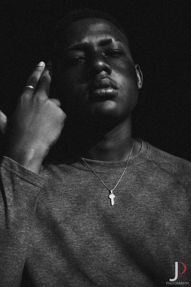 876Lensman's tweet photo. @artmonnk Hey, I'm a Jamaican Photographer. You can find me on ig @jaun.photography

I call this collective work "Captivity" https://t.co/tZG631vyqY