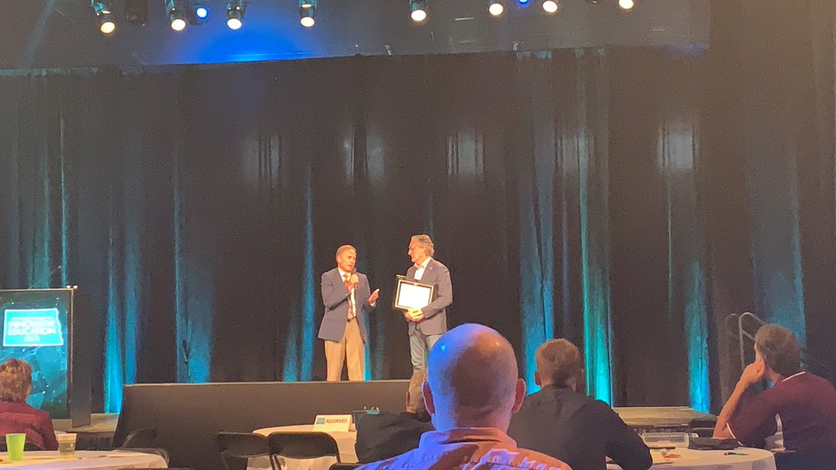 mchugh10's tweet photo. Congratulations @daleh53  and the @BismarckSchools  career academy. Well deserved #innovateND19 district leadership award! #learnBPS @DougBurgum https://t.co/RYkkyJ1z1K