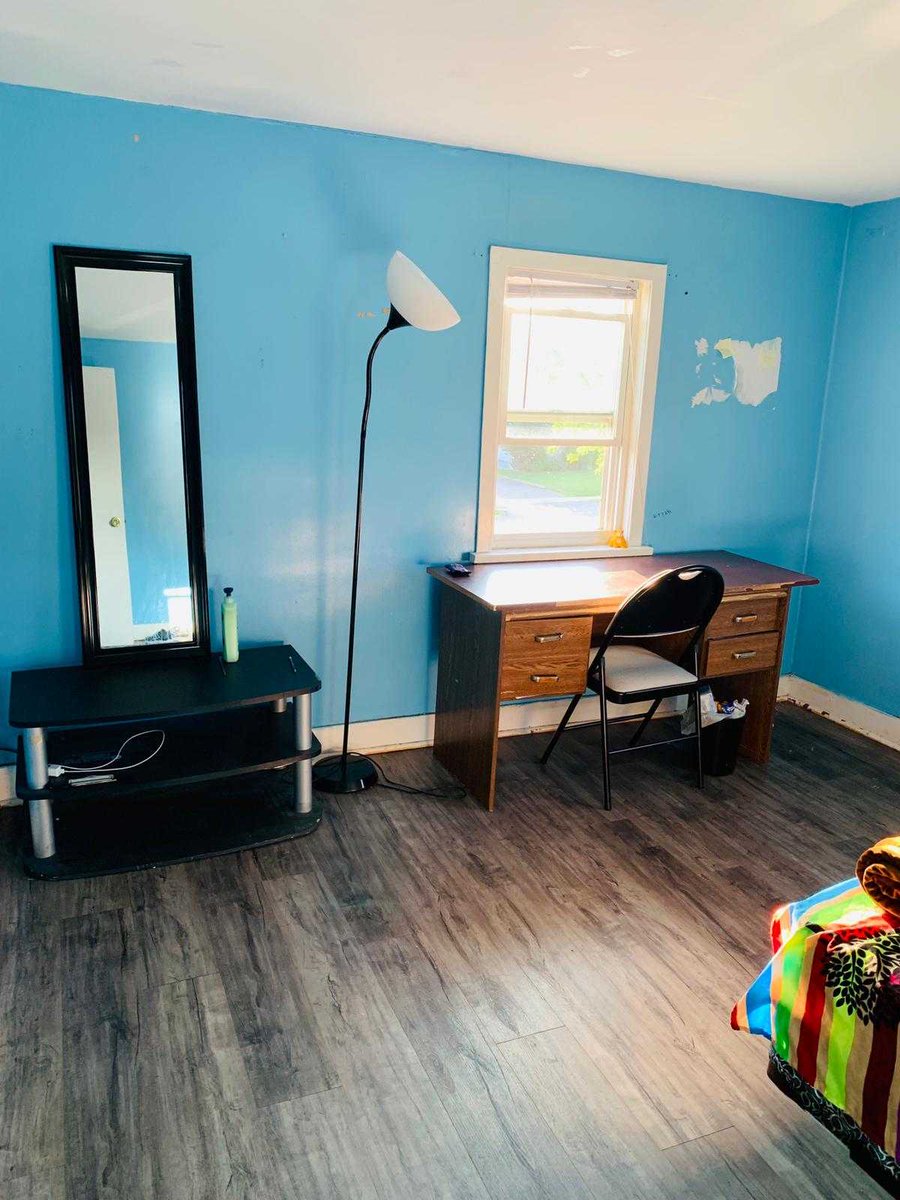 leaseourhouse's tweet photo. #NiagaraFalls #Apartment for #RENT 4Bed Avail Aug 4 $1500/month (including utilities) - Niagara Falls, Ontario 2nd floor - 3+1 bedroom apartment available for rental . 4 to 5 students or families are allowed. Home is available from 1st Aug 2019. 

https://t.co/Bw9BXmRjIV https://t.co/bePWghjPeq