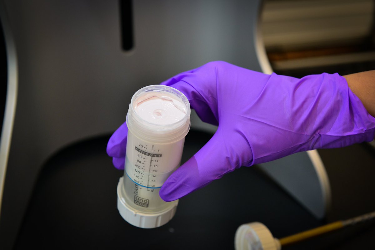 HumcoRx's tweet photo. In case you haven’t heard, we are now offering Gako Unguators &amp; accessories! We did a little test in our lab with a UnoDose Applicator to show you how well these electronic mortar and pestles compound. Call your account manager to learn more &amp; receive best pricing! #gako #humco https://t.co/N65P7UsY66
