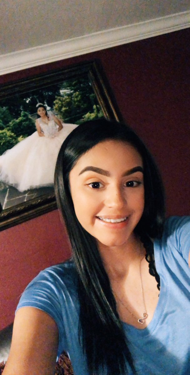 zapata_breanna's tweet image. let me hop on the throwaway band wagon ;) #junioryr