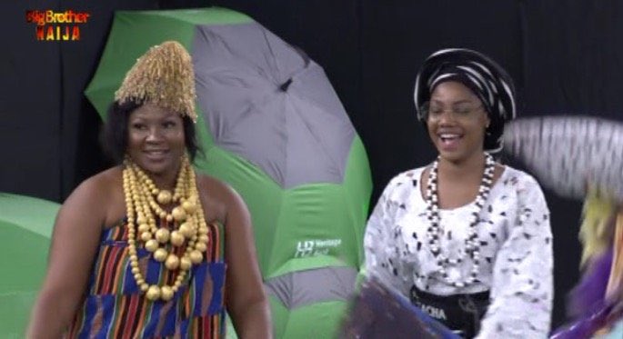 bellonelly2's tweet photo. Proud of you Queen.See the captivating Smile,a lady with a good heart. VOTE Tacha to 32052 please. #BBNaija #HeritageBankTask #HeritageBank https://t.co/apZuokTN52