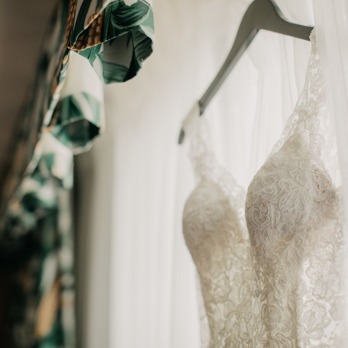 APaceDBE's tweet photo. Lace bodice is our new favorite on these wedding gowns. 

#dreambigevents #weddingwednesday #weddingplanner #eventcoordinator #omahanebraska #nebraskaweddingplanner https://t.co/ipmiWcWu2H