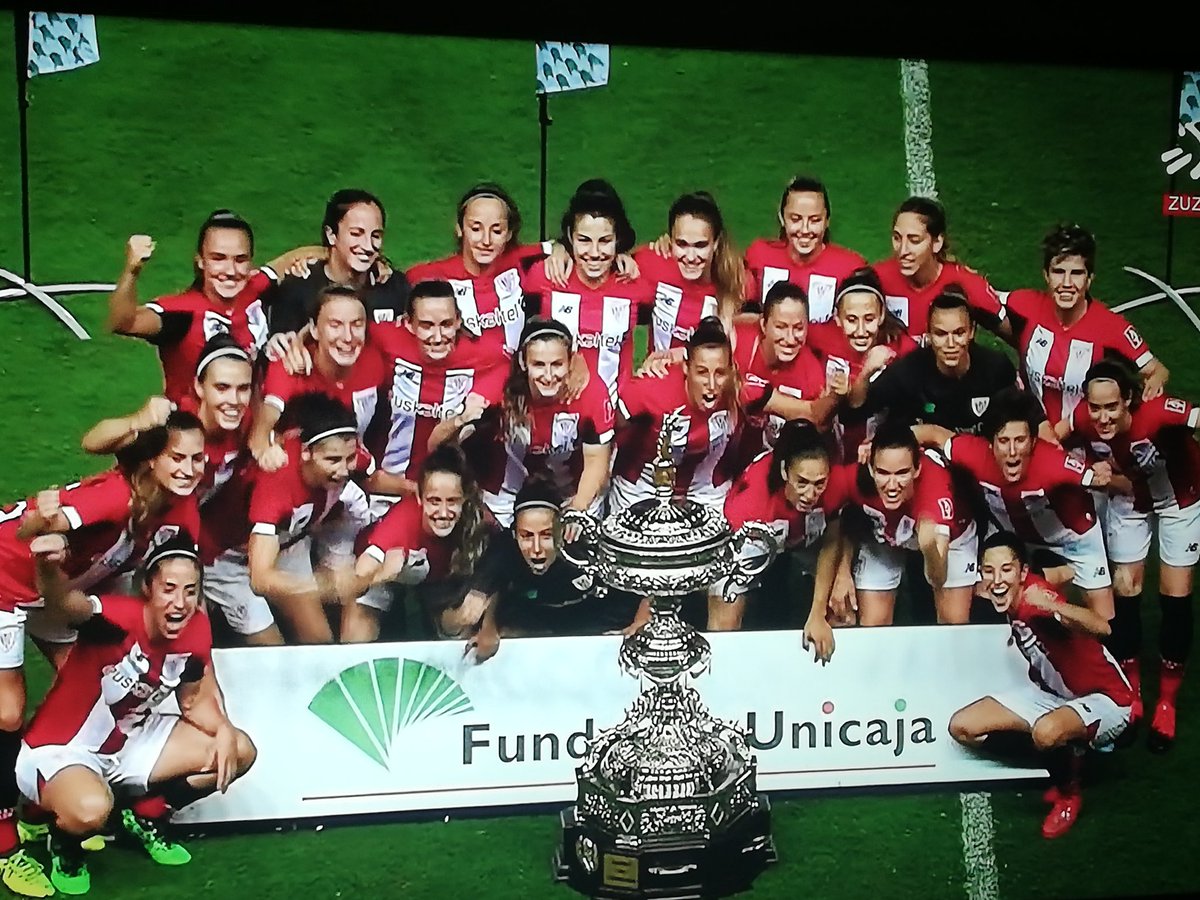 betileoi's tweet photo. GURE TXAPELDUNAAAAKKKK!!!!! ZORIONAKKKK!!!! OLEEEE!!!! POR NUESTRAS LEONASSS!!!! 👏🏻👏🏻👏🏻🎊🎊🎊⚽⚽⚽🏆🏆🏆🎉🎉🎉 https://t.co/D8bdRaWbZJ