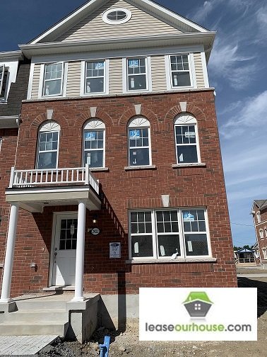 leaseourhouse's tweet photo. #Pickering #Home for #RENT 4Bed 4Bath Available Aug 25 $2,300 including Utilities Beautiful End Unit Townhouse, @White and Taunton for rent new spacious open concept Mattamy townhouse. FEATURES: End Unit Townhouse, just like Semi-detached house.

https://t.co/VoqDBrcyXP https://t.co/uZ6MH0MtGN
