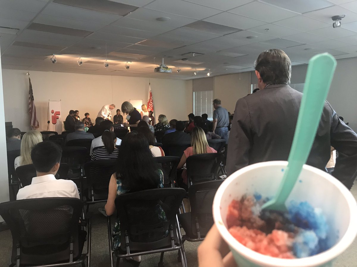 JessicaWatts514's tweet photo. Shaved ice and a full house for the Back to School Inspire Frisco Talk with young entrepreneurs. Prince is 9 years old and Gouzia is a senior in high school, she has been developing her product for six years #IFTalks #frisco #UNT @UNTatFrisco @FriscoChamber https://t.co/UcLMszEEsD