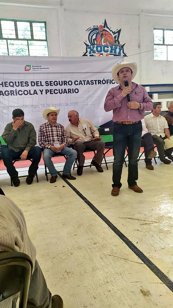 Neltiliz_tli's tweet photo. Muchas gracias por tu presencia y compañía durante la gira de trabajo de hoy en el municipio de #Xochicoatlán estimado Diputado @Dip_Jose_Luis.
¡Un abrazo!

#HidalgoCreceContigo https://t.co/DeFgIVTHJw