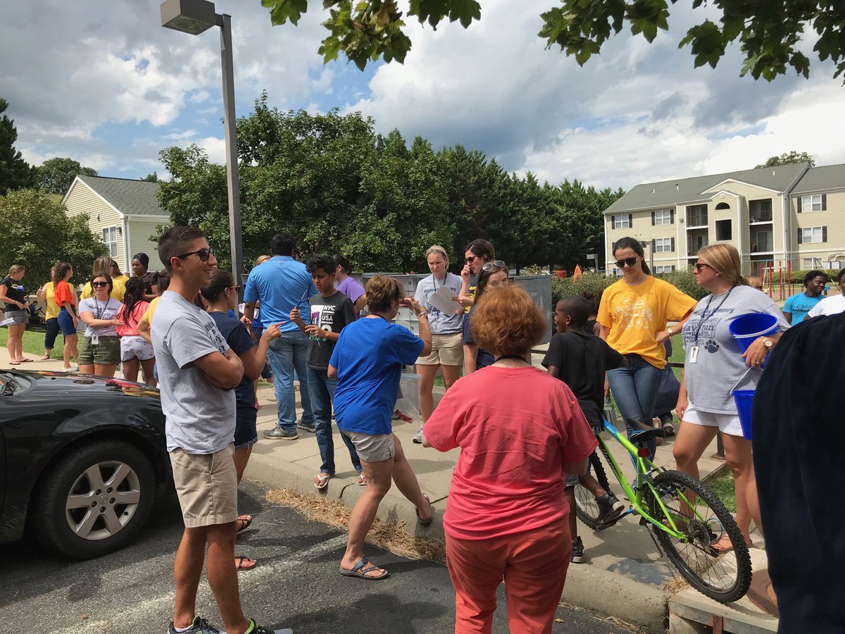 educateju's tweet photo. ⁦@WESBearTracks⁩ ⁦@kristenmwilliam⁩ Stepping OUT in our community today! Loved seeing so many beautiful faces!! ❤️🙌 #Woodbrook https://t.co/ckeRyD8Pub