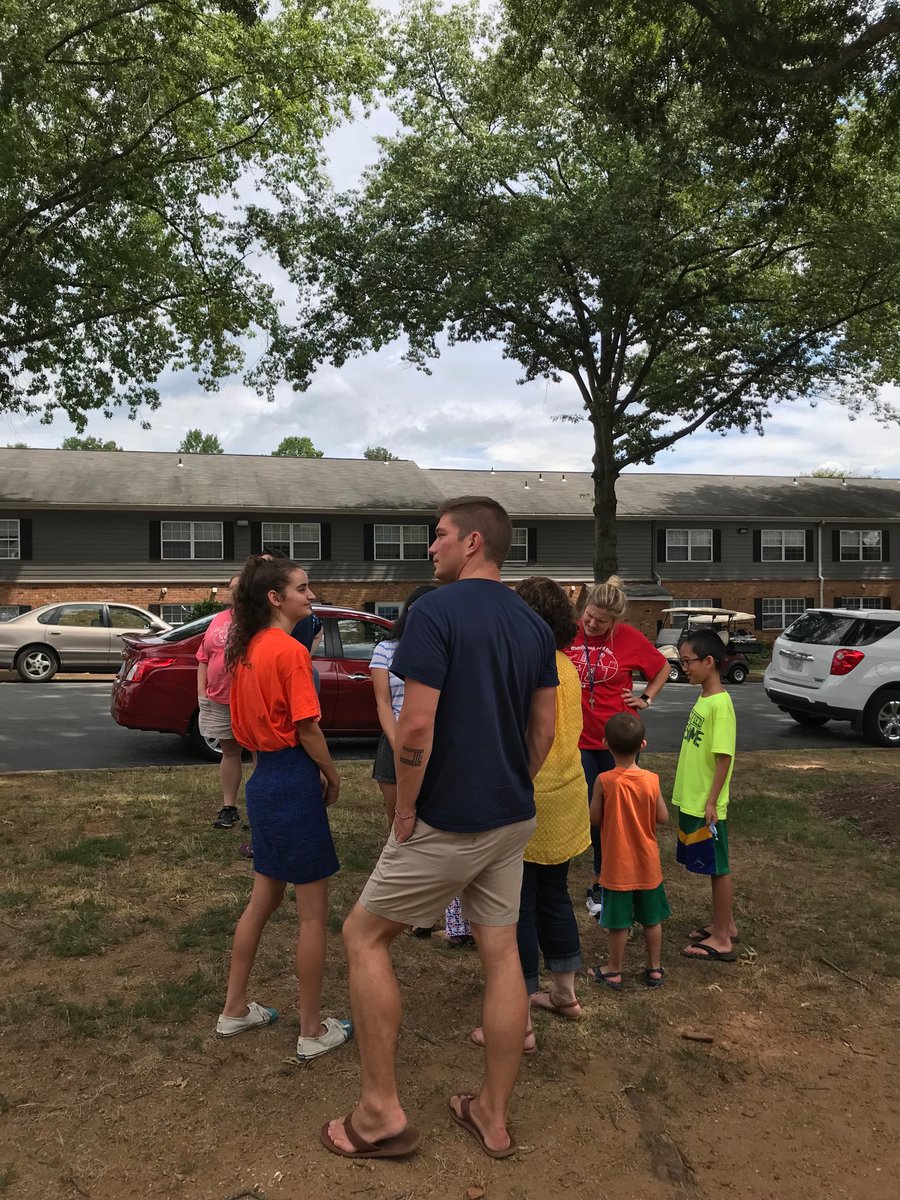 educateju's tweet photo. ⁦@WESBearTracks⁩ ⁦@kristenmwilliam⁩ Stepping OUT in our community today! Loved seeing so many beautiful faces!! ❤️🙌 #Woodbrook https://t.co/ckeRyD8Pub