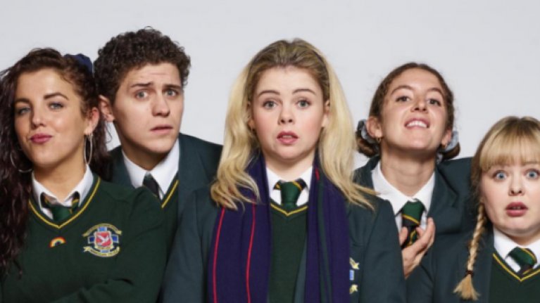 Catmandu73's tweet photo. If you're not watching #DerryGirls on @Netflix you should be. It's cracker. https://t.co/rJxLhKfqOb