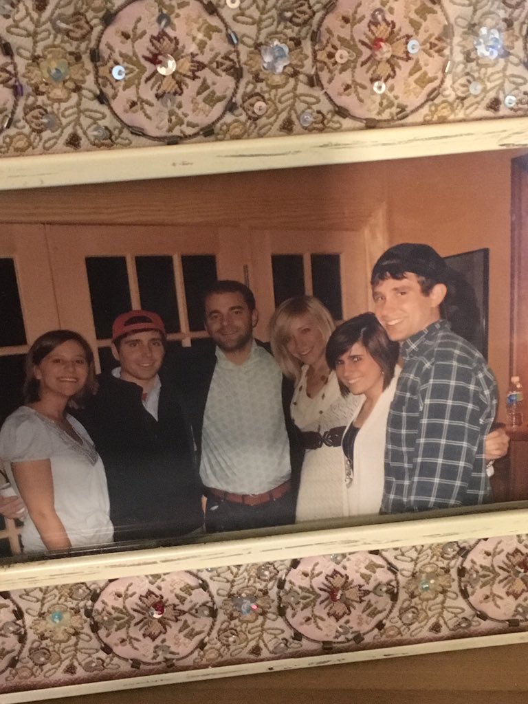 ErinPMiley's tweet photo. @drewholcomb Years ago via @cfamiley21 and @CMeg08 ...still think about y’all every morning when I make my coffee bc a pic with all of us sits by my coffee maker. 😁🥰☕️ https://t.co/6jU5sWT7nX
