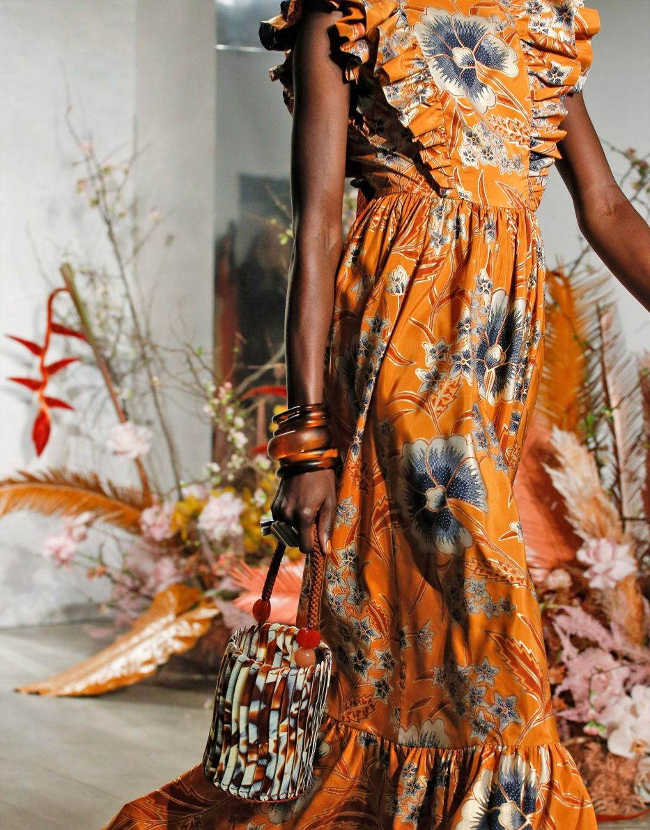 House Account tweet media