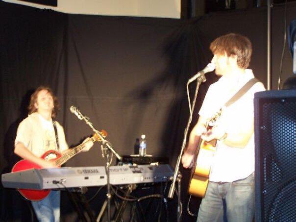 richardwwillis's tweet photo. As much as I LOATHE surprise parties, it was twelve years ago TONIGHT that @brianvanderark1 of THE VERVE PIPE showed up, played some tunes, and hung out with me the night before I turned 39. #myhowtimeflies #ImGrayNow #FiftyOneTomorrow https://t.co/p9xTQtob2Y