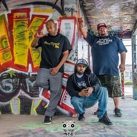 DtameM's tweet photo. S/O to the entire #DTAME_ENT #TruHeadMusic #AAE #HGH  #PolarBeatsProductions #RebelUnderground  #DTAME_MANAGEMENT FAMILY
#BigSkoon #DatzDiggy #CWill #LostElements #BigROW #KingUntouchable #MaccGreenMedia https://t.co/MxqccWjkkQ