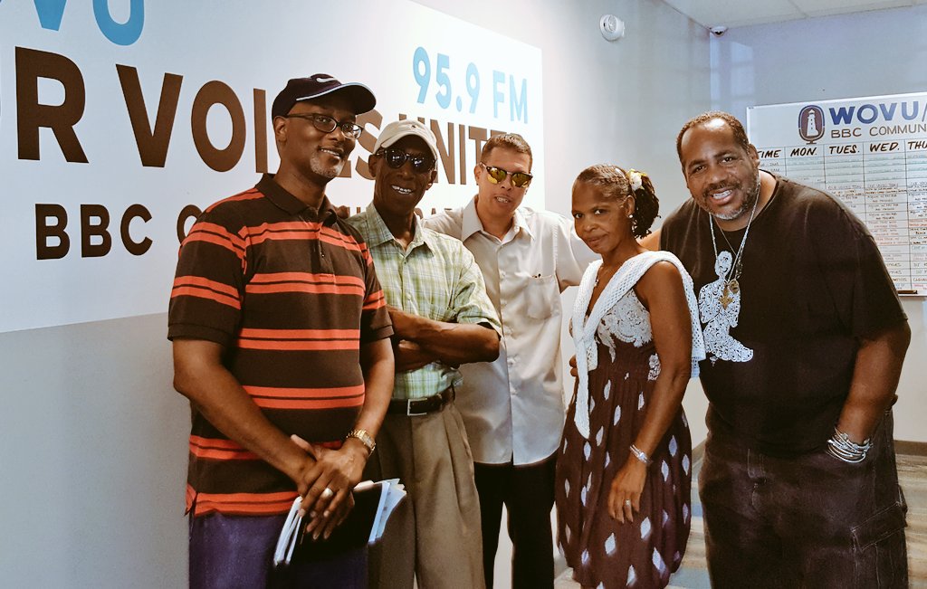 swimbaby5's tweet photo. It was another crazy-good in the padded room, #AsylumRadioShow, 
@95WOVUFM- best #communityradio in the #land

We talked #entrepreneurship with Kirby Freeman, business consultant &amp; my former banker;
#rap #music #politics w/ #BrotherADX (i call him #brothertothenight, #LoveJones) https://t.co/BrUTUNhK4V