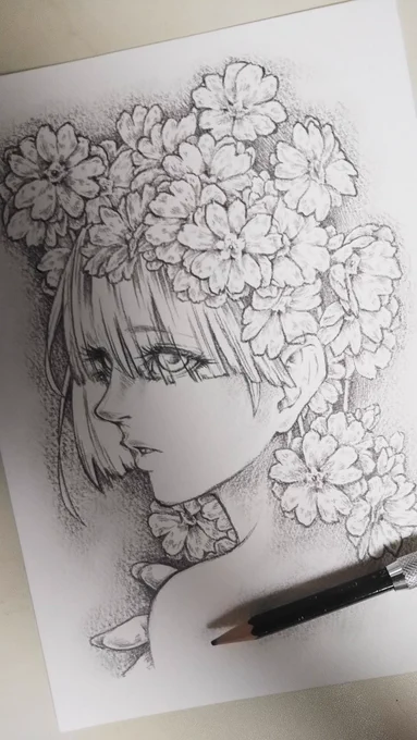 描き描き。

#イラスト #オリジナルイラスト #鉛筆画 #線画 #drawing #pencildrawing #花言葉 #languageofflowers 