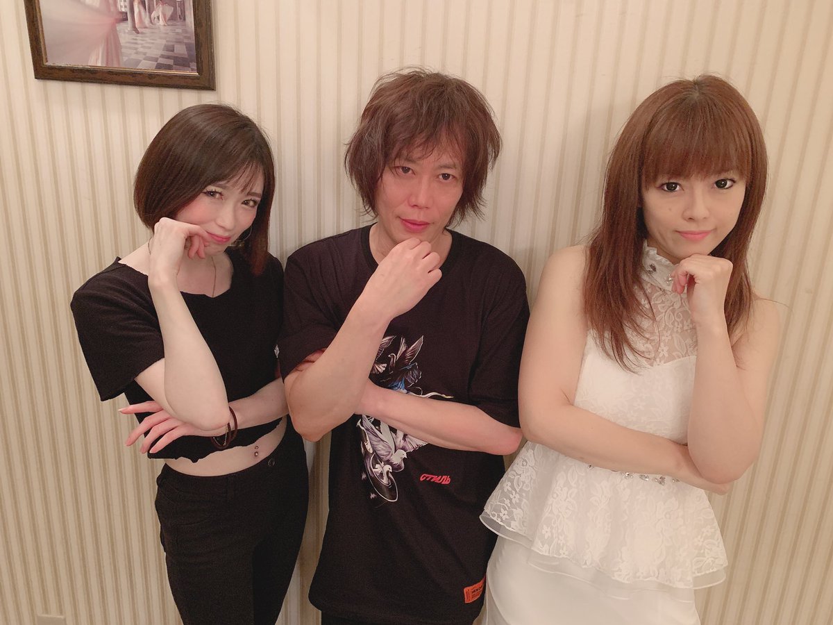 小坂りゆ على تويتر 何気に今までなぜなかったのか と疑問になるほどとっても意外な3人ショットかもです この方4代目naoki 来られた方にしかわからいです 笑 今回お会い出来なかった皆様ももしかしたらまた次の99があるかもしれません またいつか