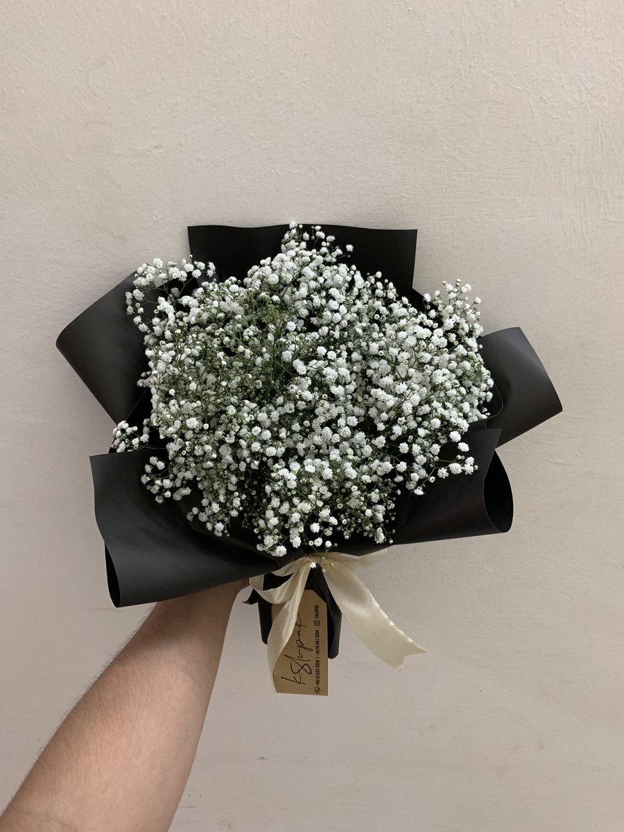 _ulieey's tweet photo. masih mencari flower bouquet untuk convo? let me know! haruslah murah murah je ๐
#unitenconvo #bouquetmurah https://t.co/iRNpkovlki