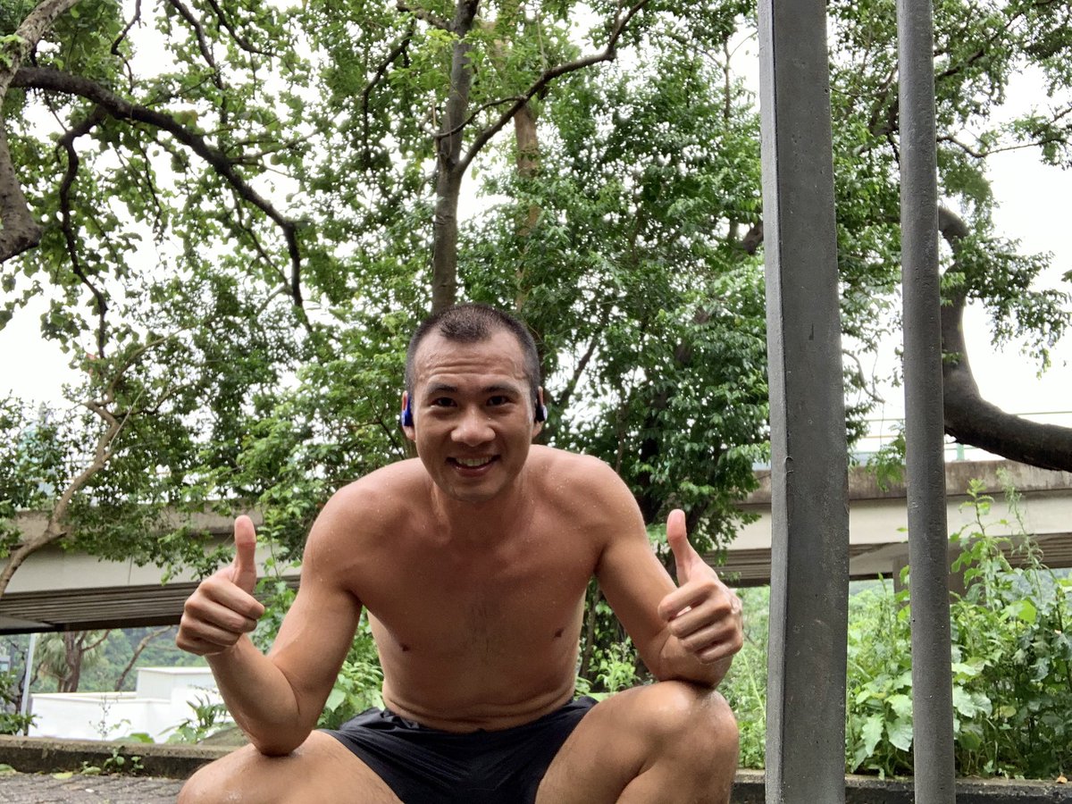 OutRunnersHK's tweet photo. #solorun #rainyrun #wetrun #slipperyrun #coolrun #outrunnerhk
#LGBT #Diversity #PrideRun #Inclusion #PrideHK https://t.co/H9xsEOjbNR